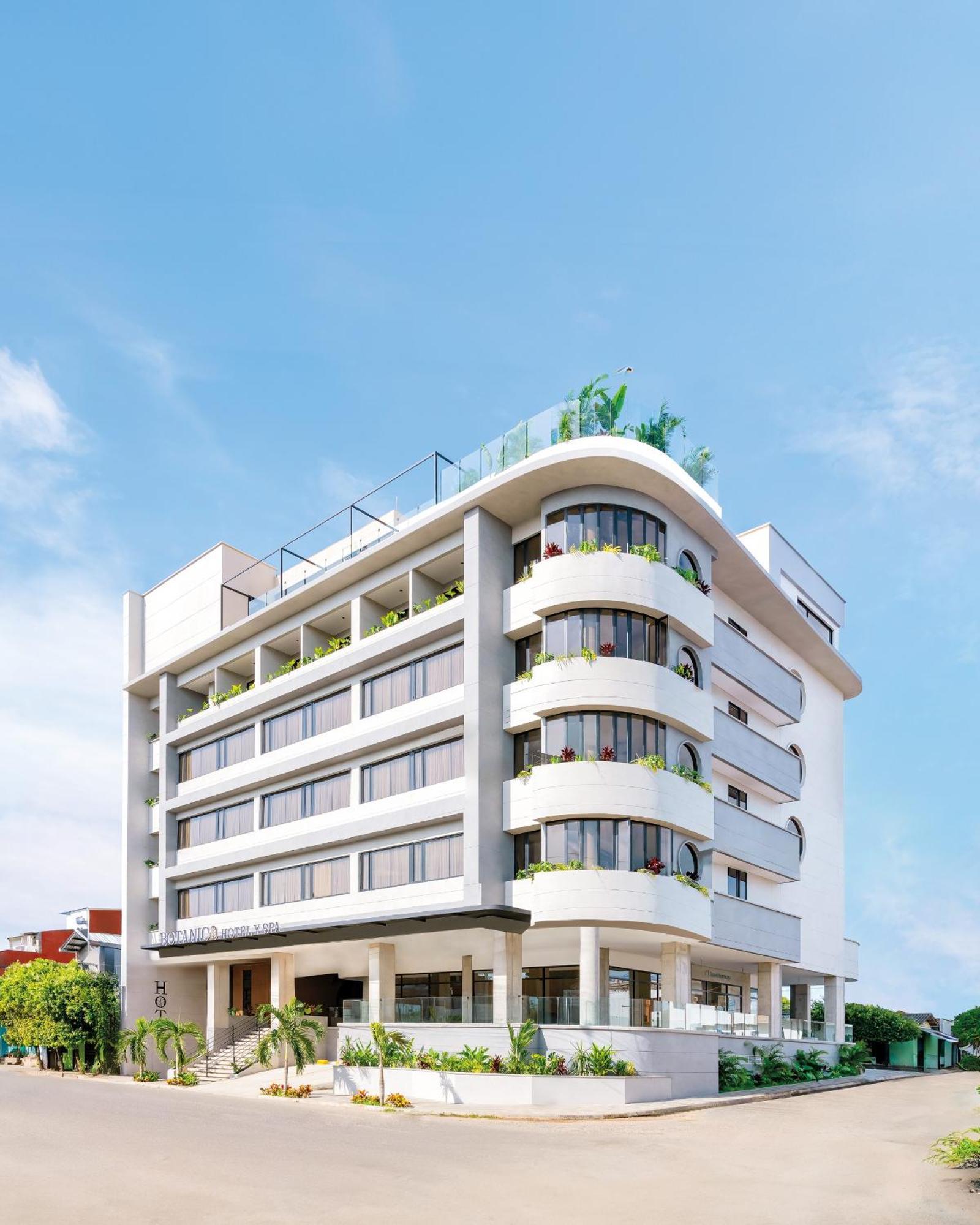 Botanico Hotel Y Spa Caucasia Bagian luar foto